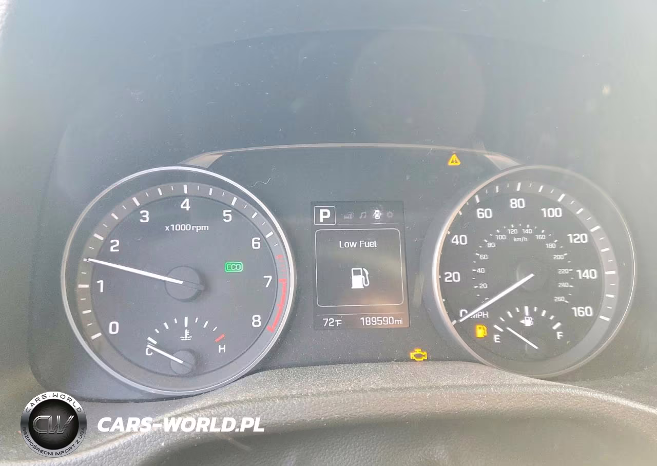 2018 Hyundai Elantra Sel VIN:5NPD84LF9JH241335 - 9