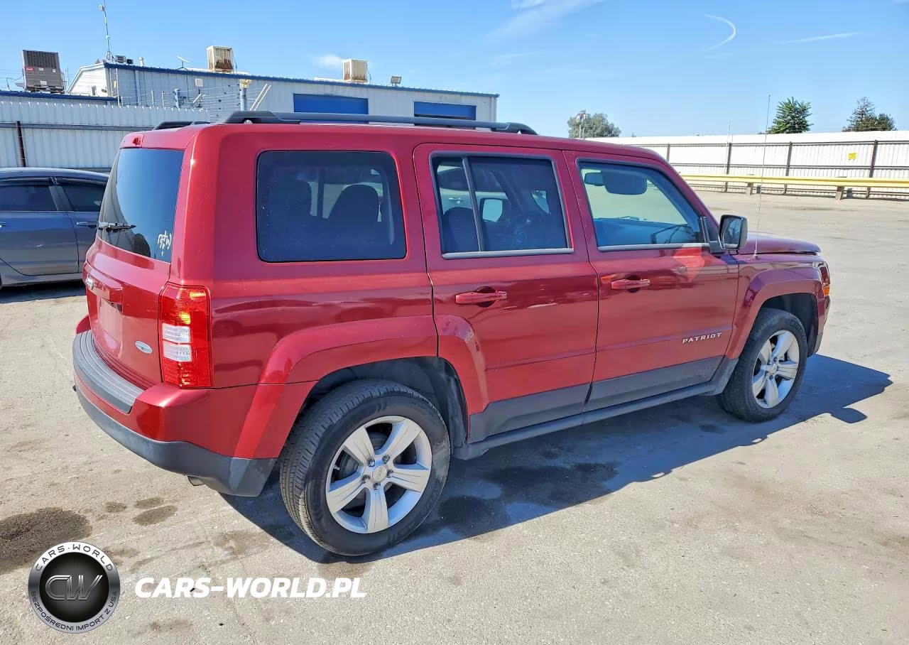 2012 Jeep Patriot Latitude VIN:1C4NJPFA9CD548507 - 3