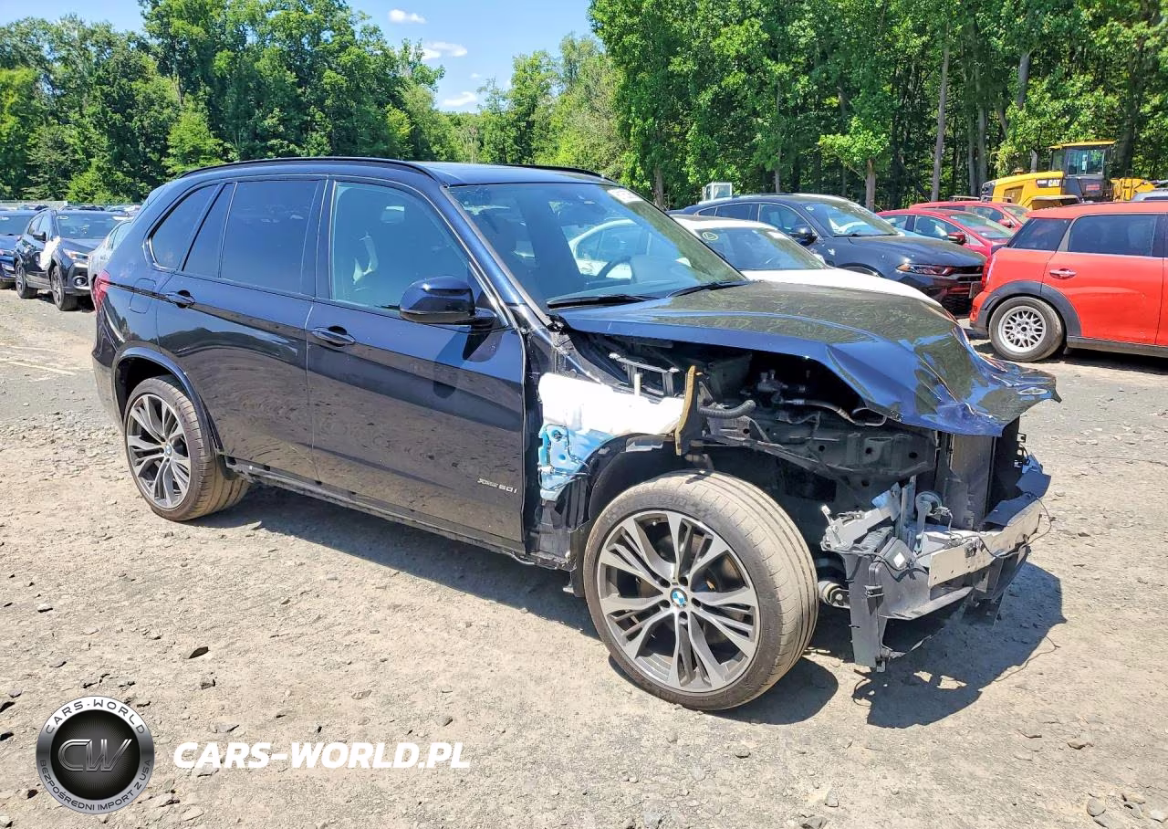 2018 BMW X5 xDrive50I VIN:5UXKR6C51J0U15756 - 4