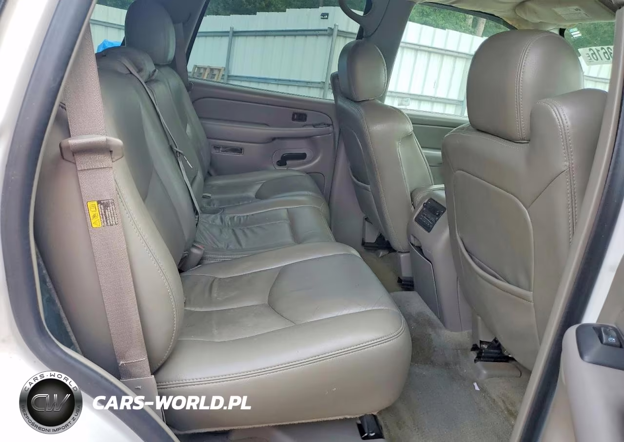 2005 Chevrolet Tahoe C1500 VIN:1GNEC13T45R124470 - 11