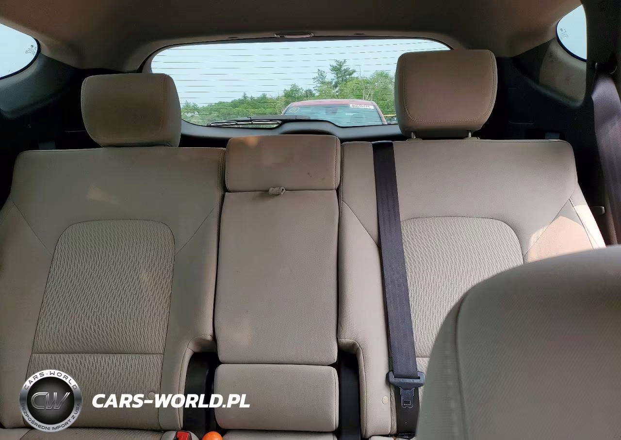 2016 Hyundai Santa Fe Sport 2.4L VIN:5XYZUDLBXGG380050 - 10