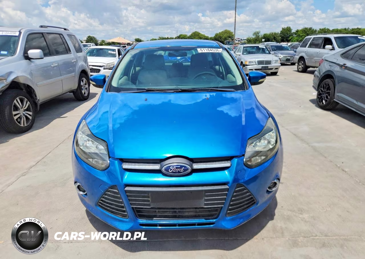 2014 Ford Focus Se VIN:1FADP3K28EL207969 - 5