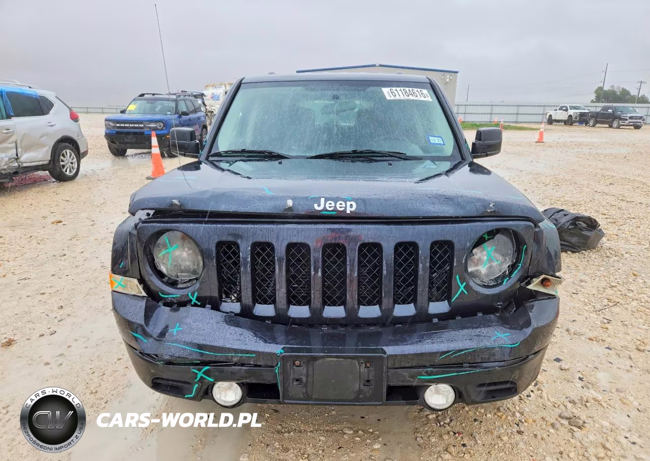 2014 Jeep Patriot Latitude VIN:1C4NJPFB8ED826387 - 5