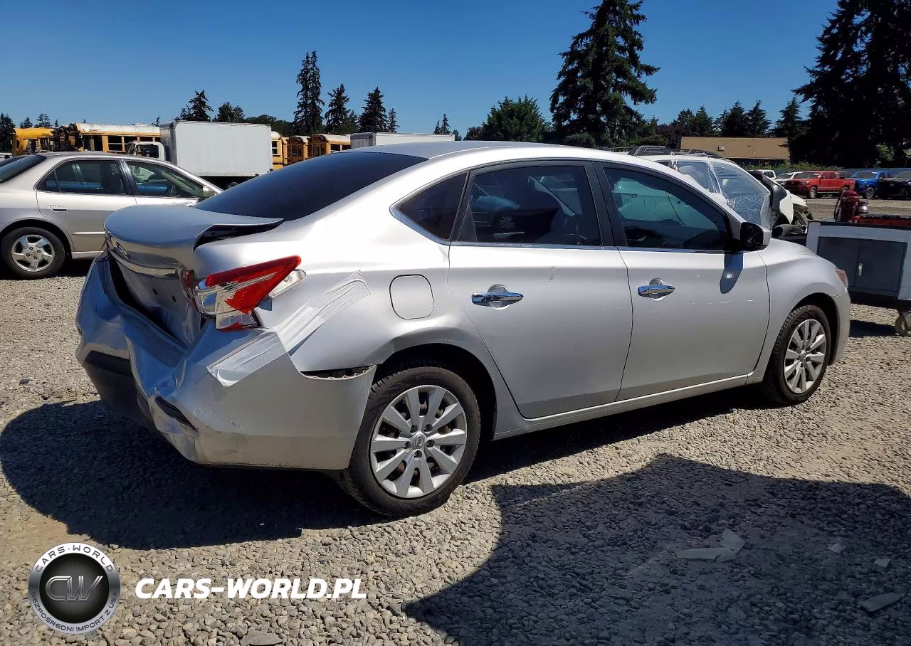 2018 Nissan Sentra S VIN:3N1AB7AP9JY203191 - 3