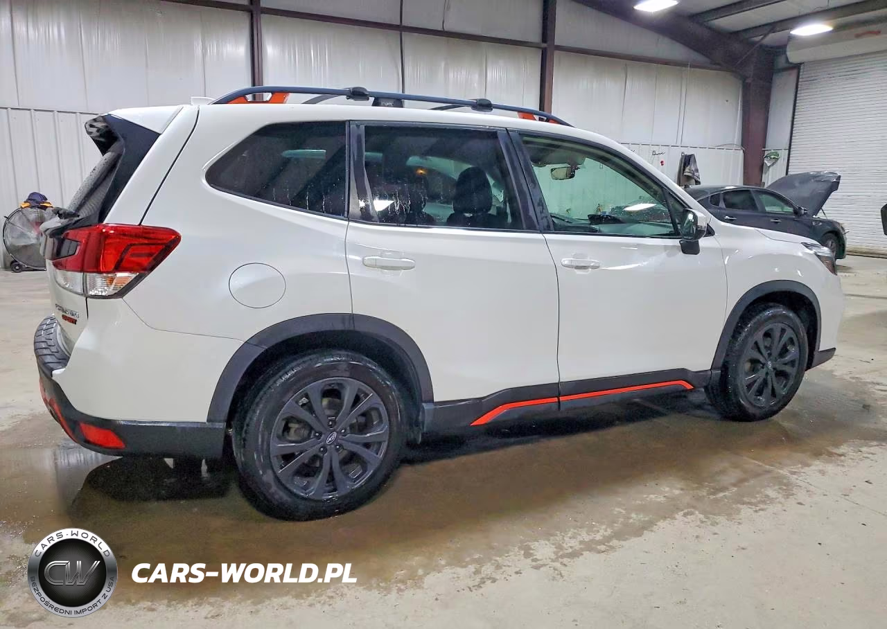 2020 Subaru Forester Sport VIN:JF2SKARC3LH498790 - 3