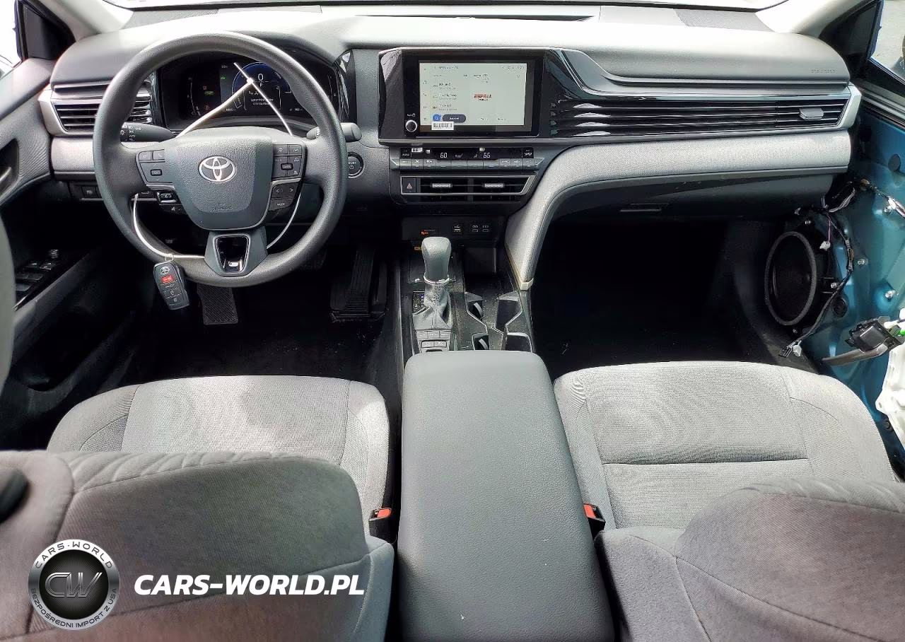 2025 Toyota Camry Le VIN:4T1DAACK8SU643608 - 8
