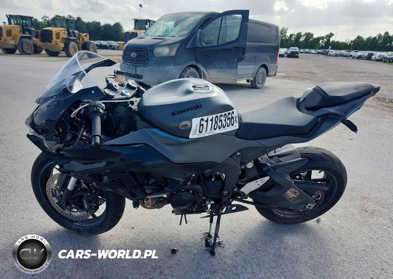 2025 Kawasaki Zx636 VIN:JKBZXJK13SA009017 - 3