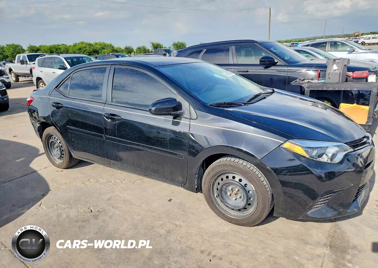 2016 Toyota Corolla Le VIN:5YFBURHE5GP469795 - 4
