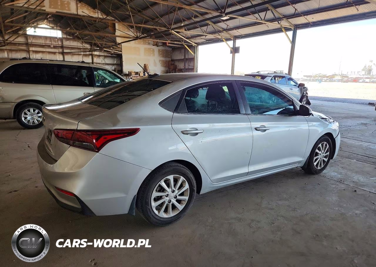 2019 Hyundai Accent Sel VIN:3KPC24A38KE046709 - 3