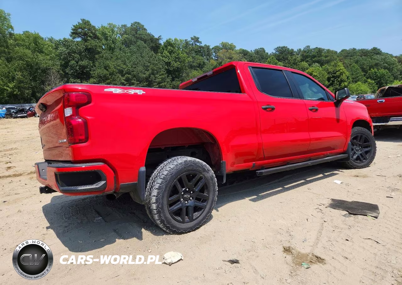 2022 Chevrolet Silverado K1500 Custom VIN:1GCPDBEK4NZ601780 - 3