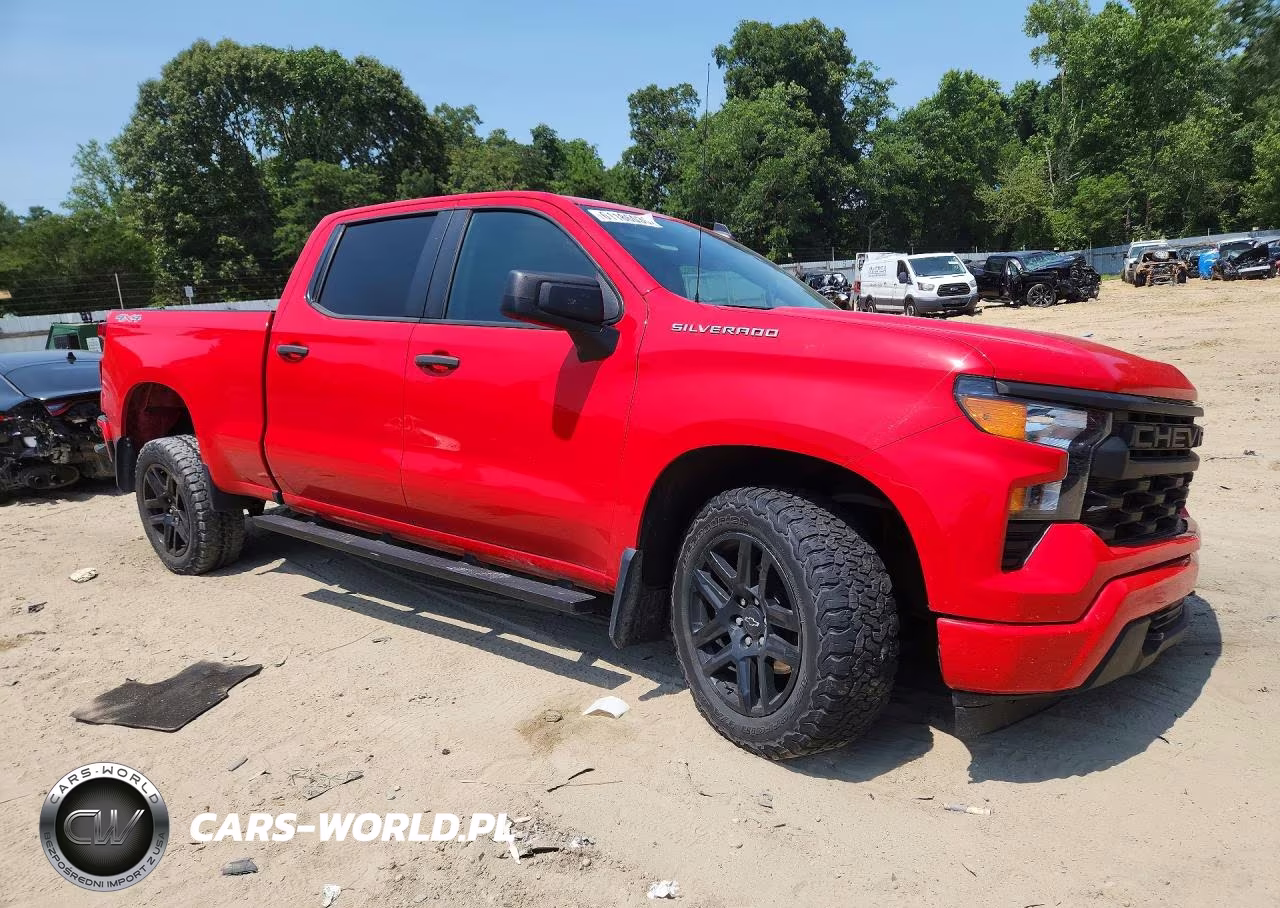 2022 Chevrolet Silverado K1500 Custom VIN:1GCPDBEK4NZ601780 - 4