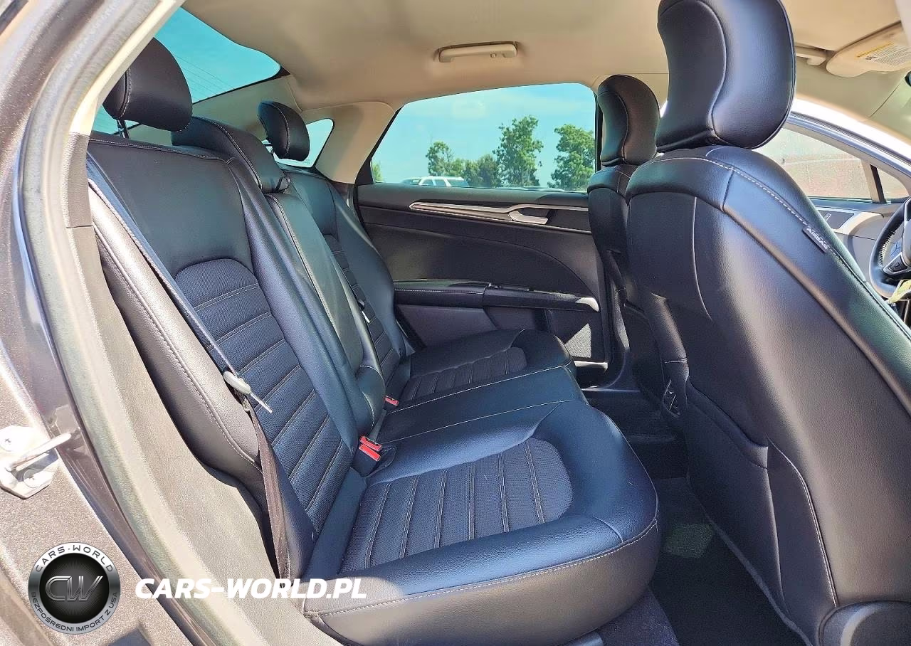 2017 Ford Fusion Se VIN:3FA6P0H78HR167926 - 10