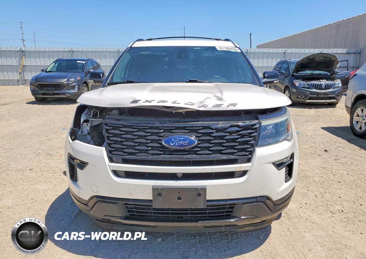 2018 Ford Explorer Sport VIN:1FM5K8GTXJGC72574 - 5