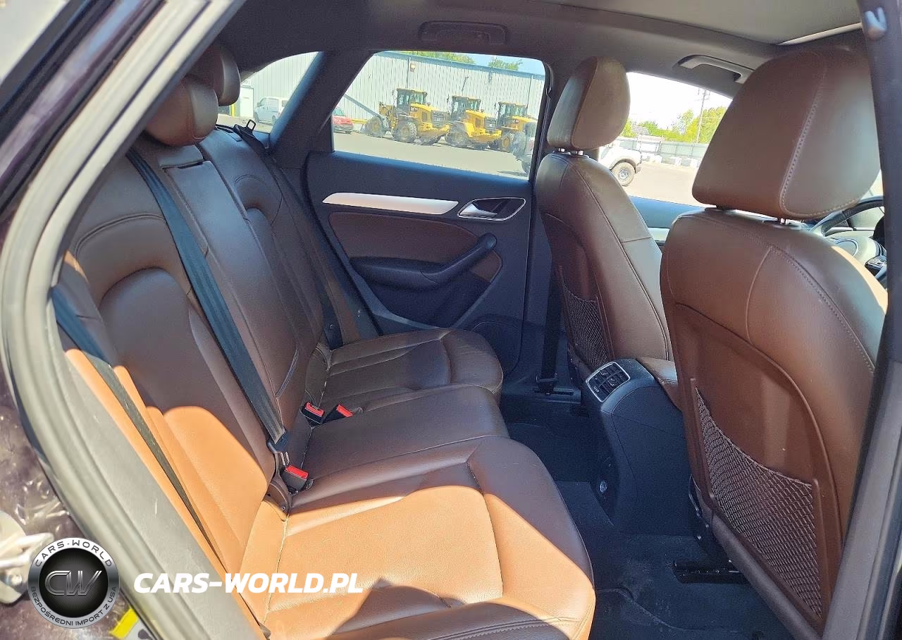 2015 Audi Q3 Premium Plus VIN:WA1EFCFS2FR005049 - 10