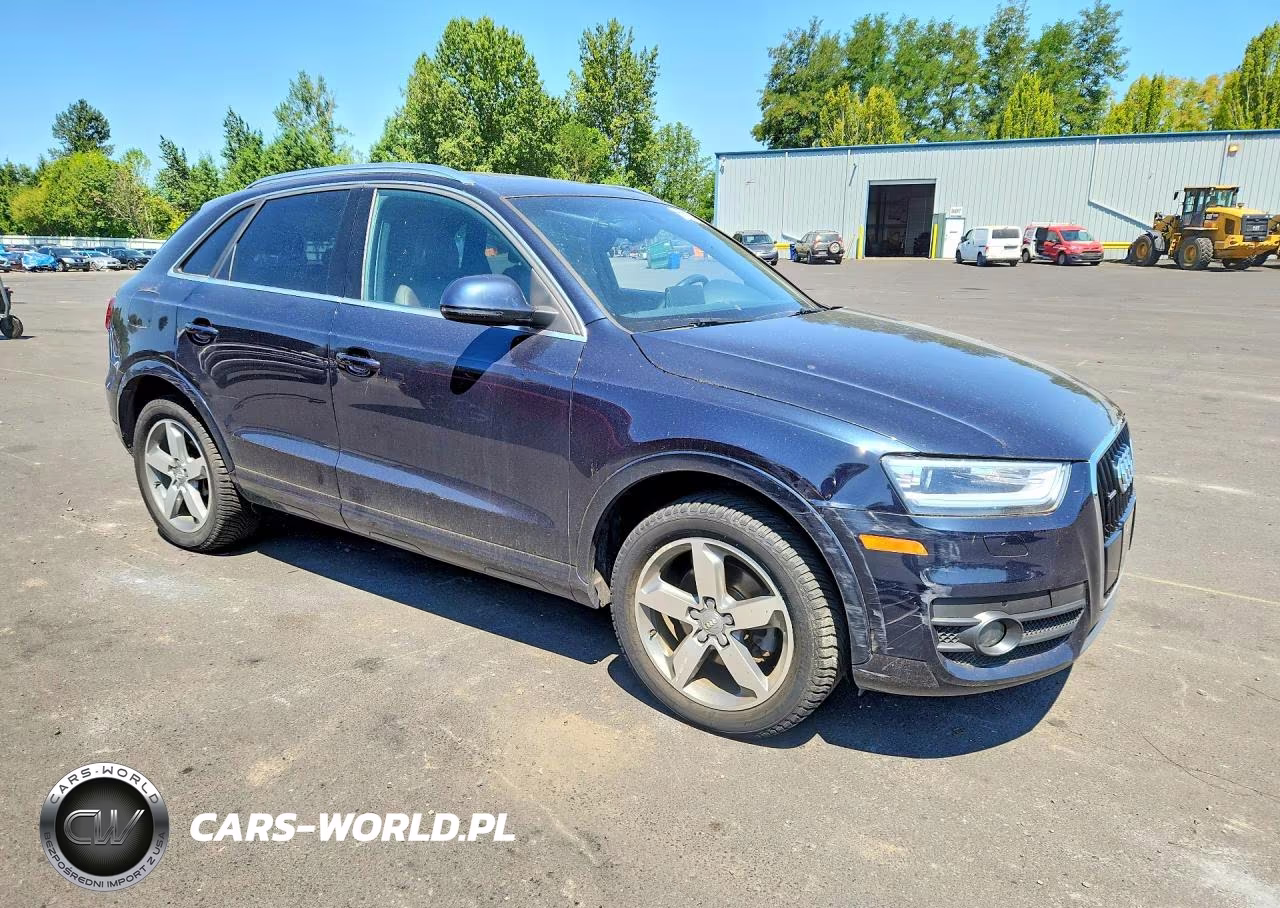 2015 Audi Q3 Premium Plus VIN:WA1EFCFS2FR005049 - 4