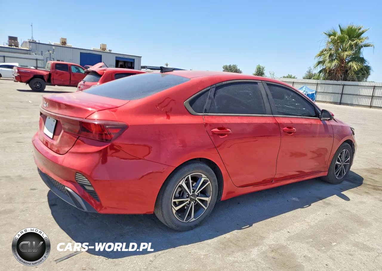 2023 Kia Forte Lxs VIN:3KPF24AD4PE654658 - 3