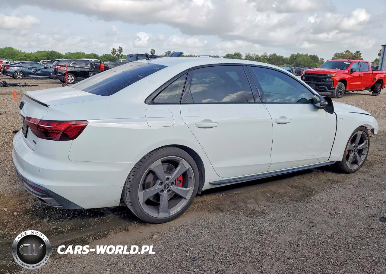 2023 Audi A4 Premium Plus 45 VIN:WAUEAAF40PA004179 - 3