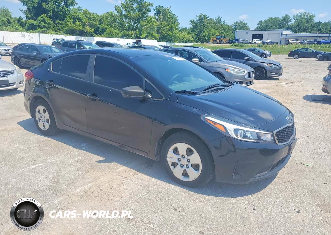 2017 Kia Forte Lx VIN:3KPFK4A72HE077530 - 4