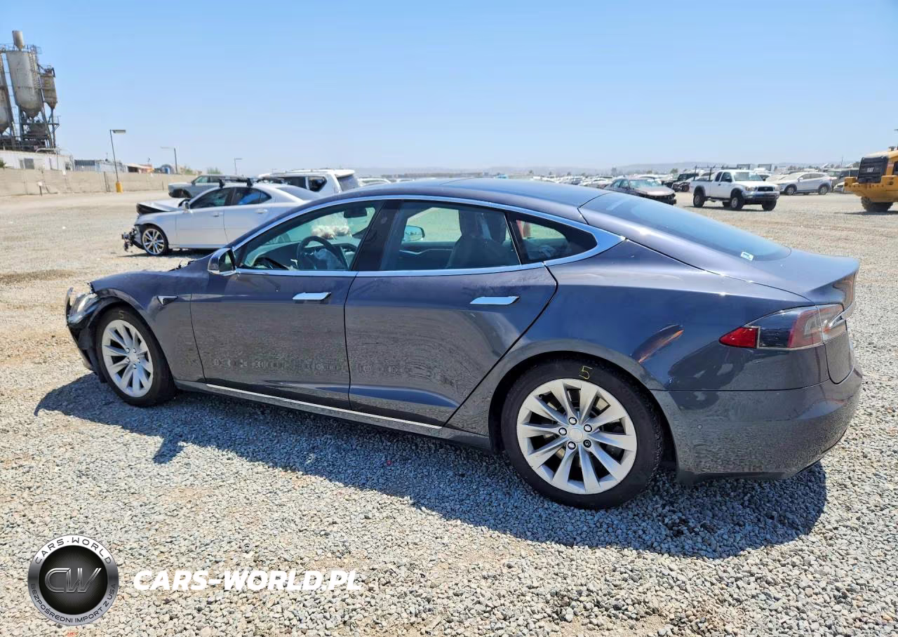 2016 Tesla Model S VIN:5YJSA1E17GF170526 - 2