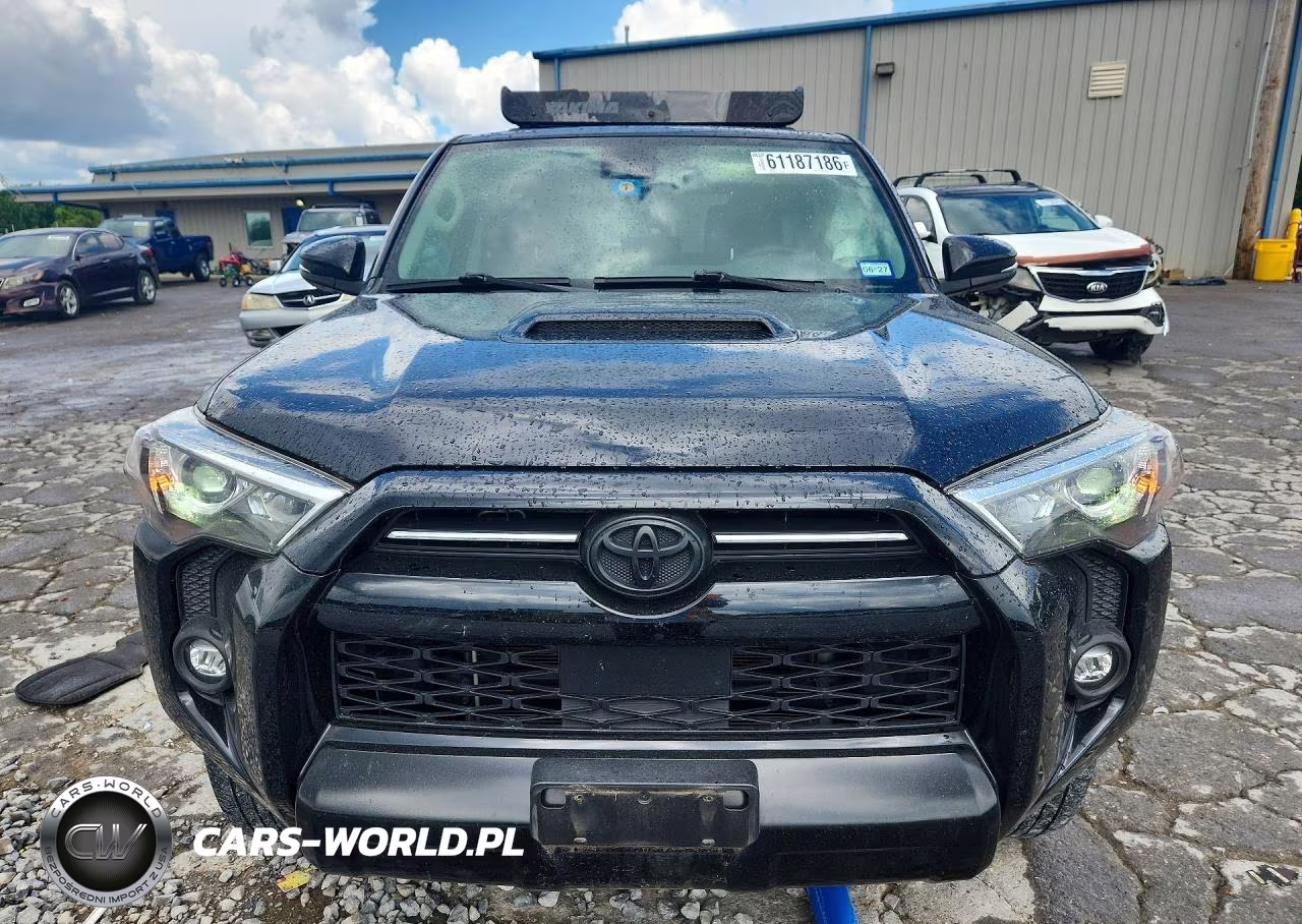 2021 Toyota 4Runner Venture Edition VIN:JTEHU5JR5M5941188 - 5