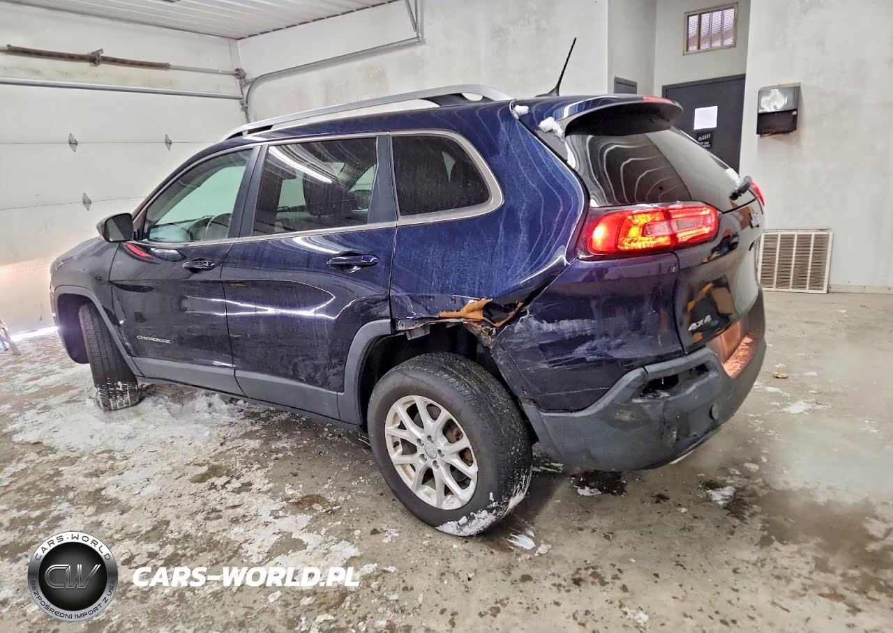 2015 Jeep Cherokee Latitude VIN:1C4PJMCSXFW541319 - 2