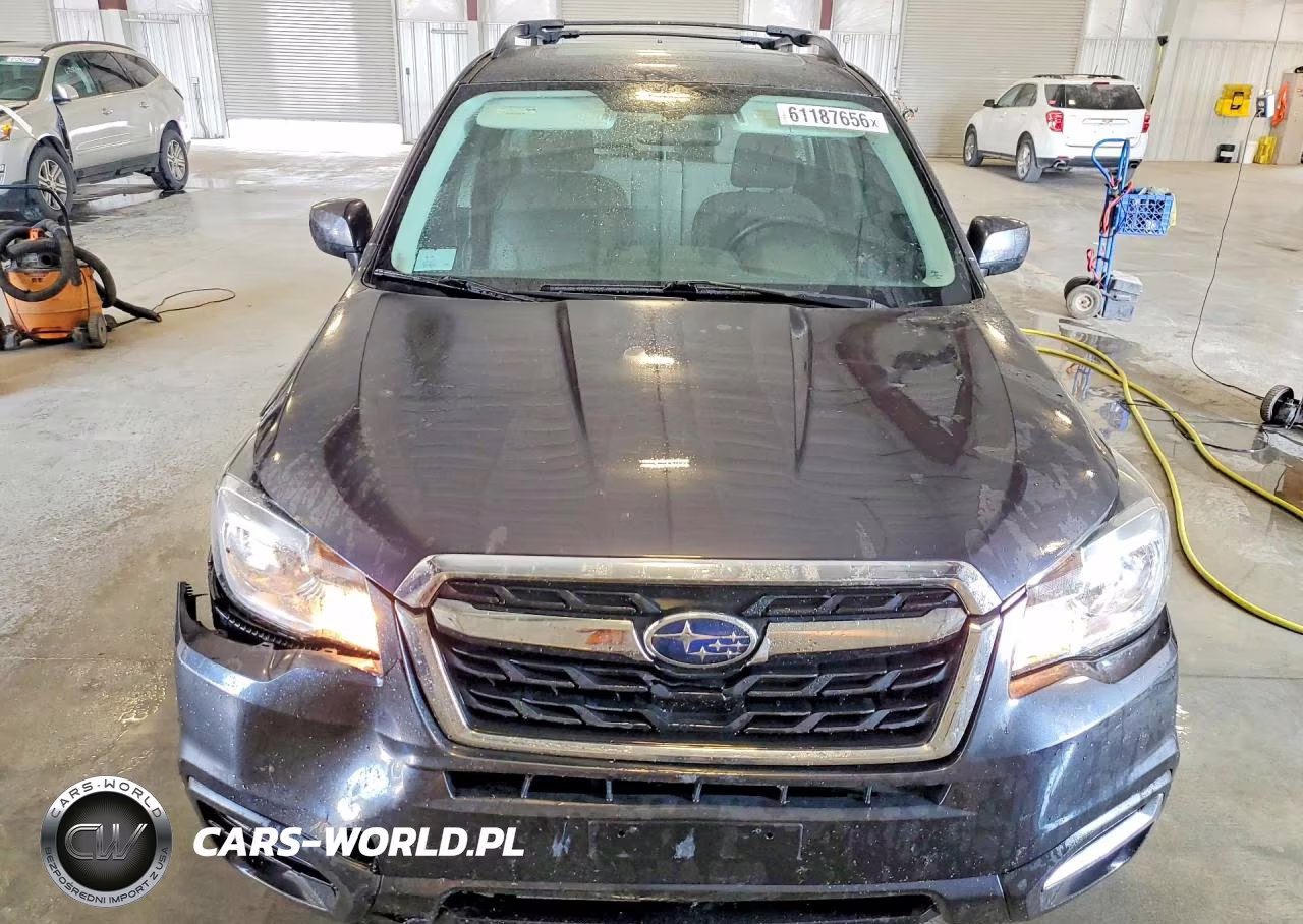 2018 Subaru Forester 2.5I Premium VIN:JF2SJAEC1JG552390 - 5