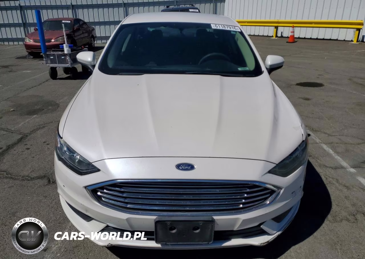 2018 Ford Fusion Se VIN:3FA6P0H76JR117581 - 5