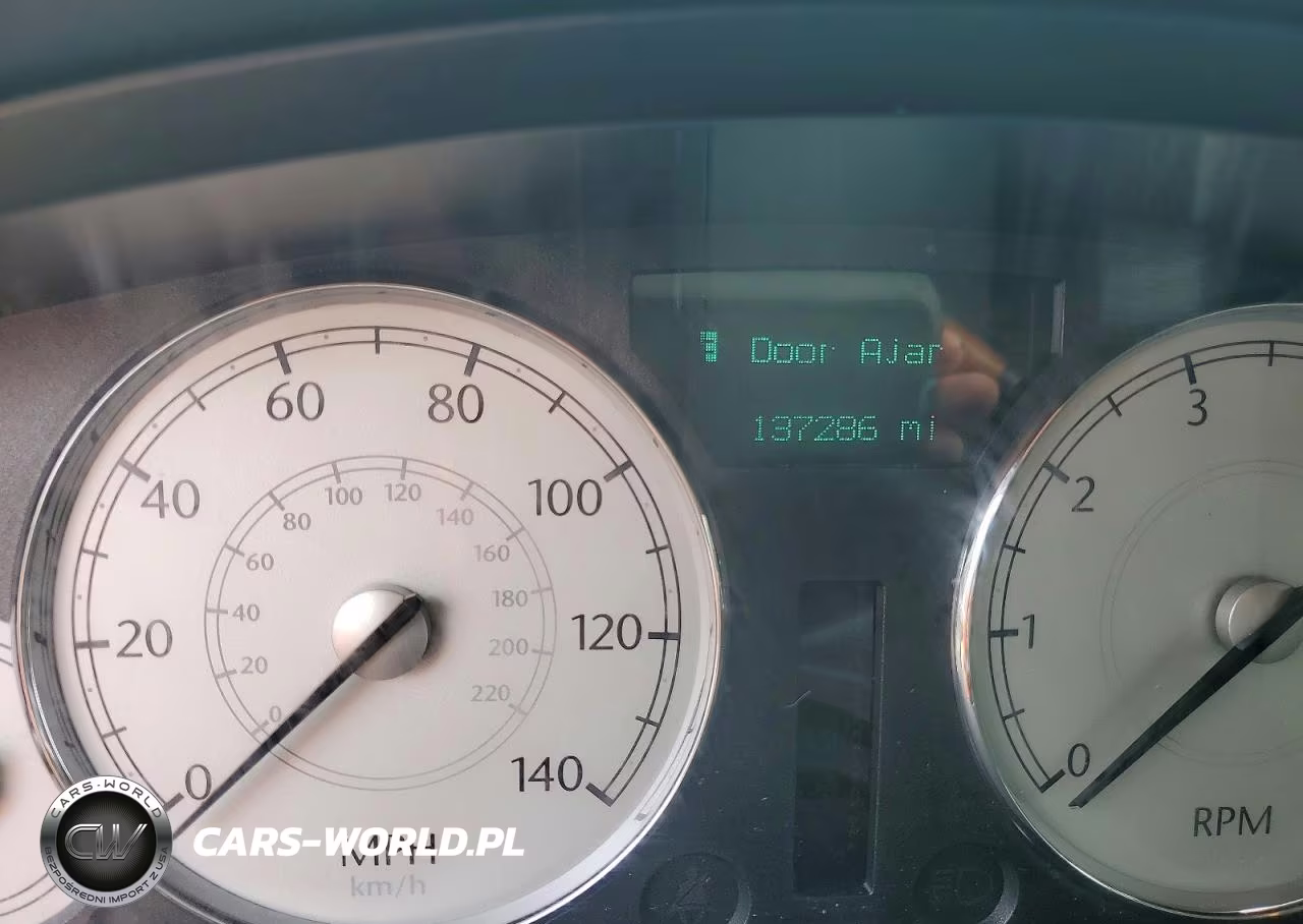 2005 Chrysler 300 Touring VIN:2C3JA53G75H551430 - 9