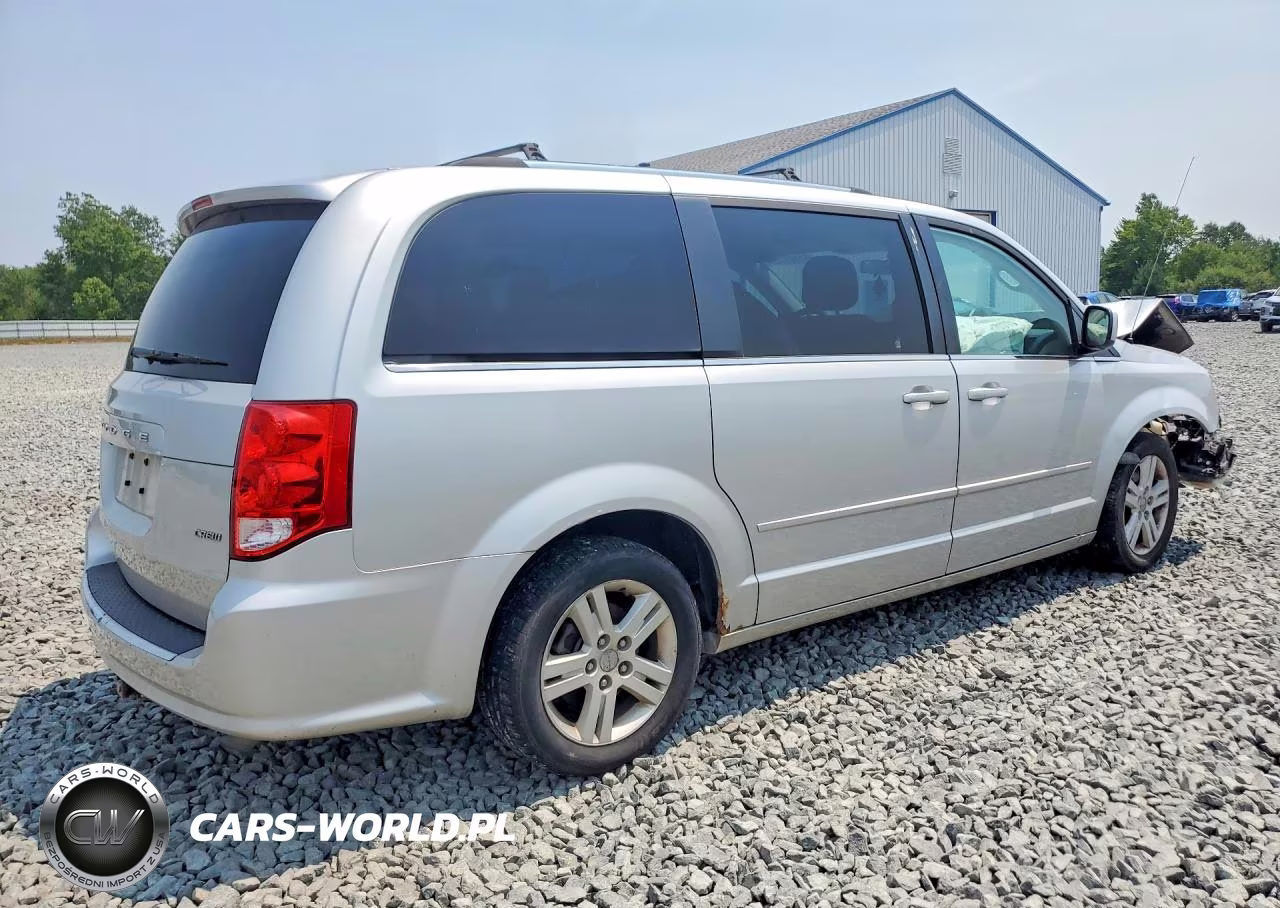 2011 Dodge Grand Caravan Crew VIN:2D4RN5DGXBR743922 - 3