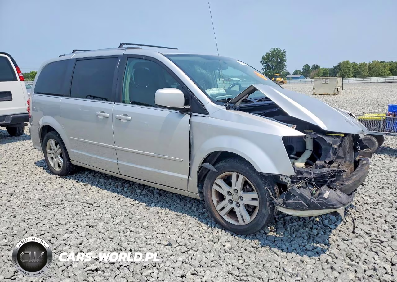 2011 Dodge Grand Caravan Crew VIN:2D4RN5DGXBR743922 - 4