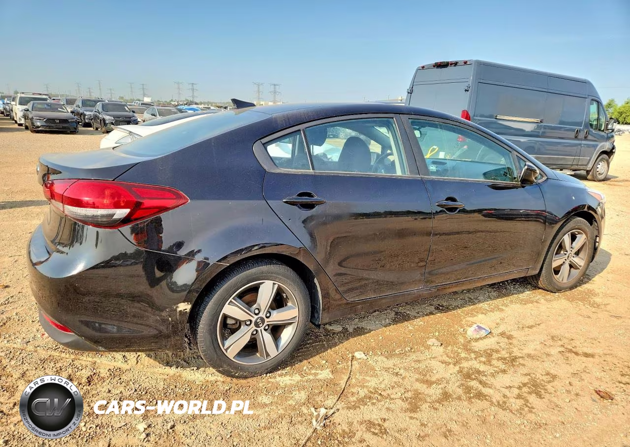2018 Kia Forte Lx VIN:3KPFL4A70JE172963 - 3