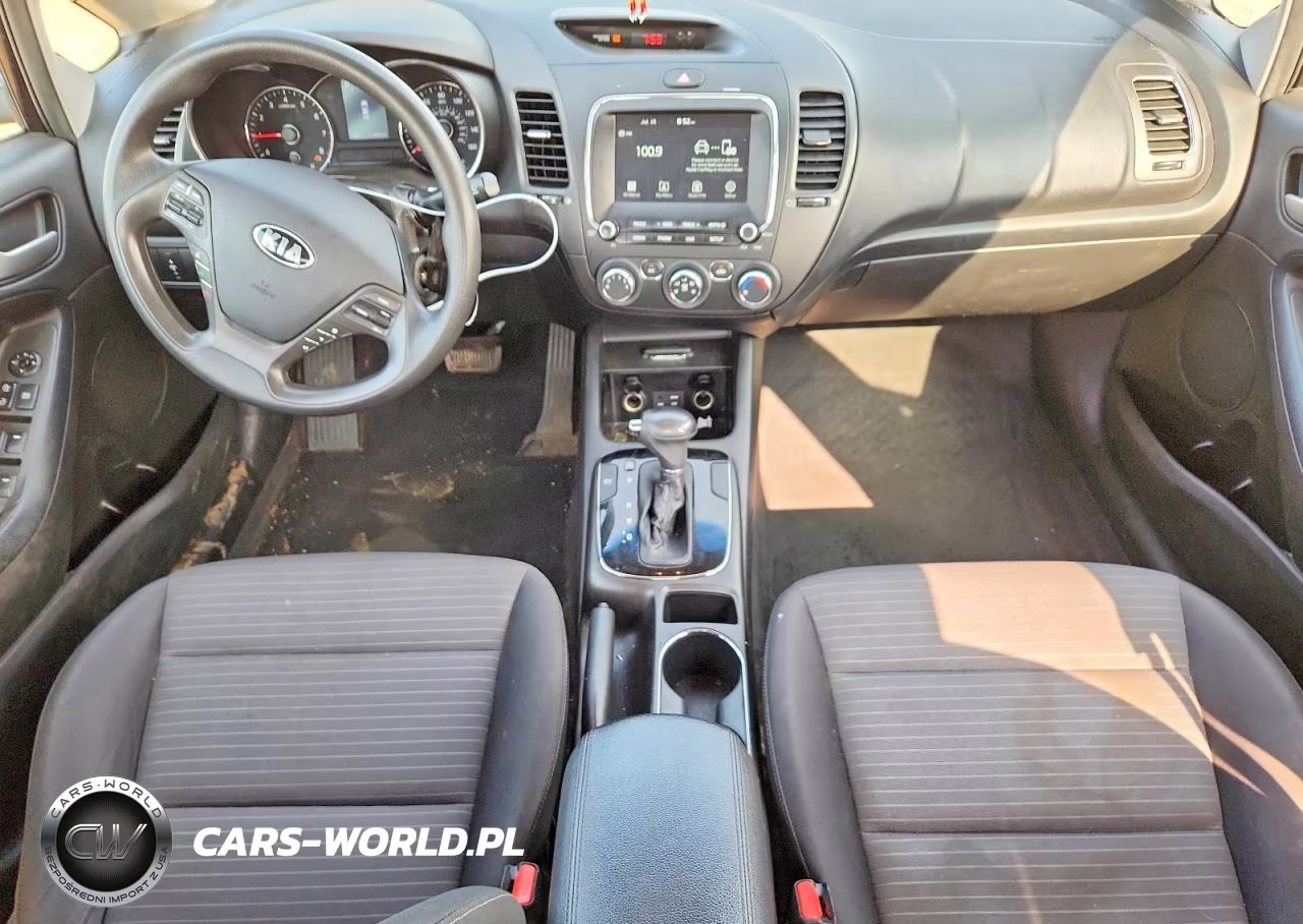 2018 Kia Forte Lx VIN:3KPFL4A70JE172963 - 8