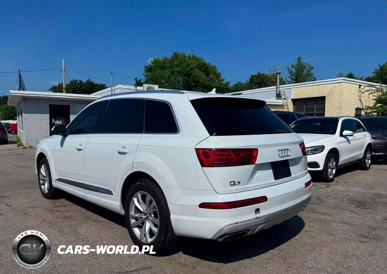 2018 Audi Q7 Premium Plus VIN:WA1LHAF7XJD045466 - 3