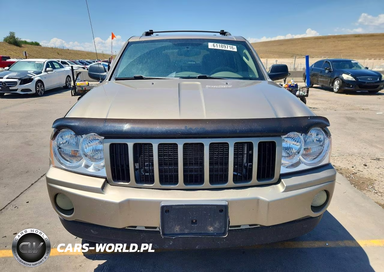 2005 Jeep Grand Cherokee Laredo VIN:1J4HR48N95C697703 - 5