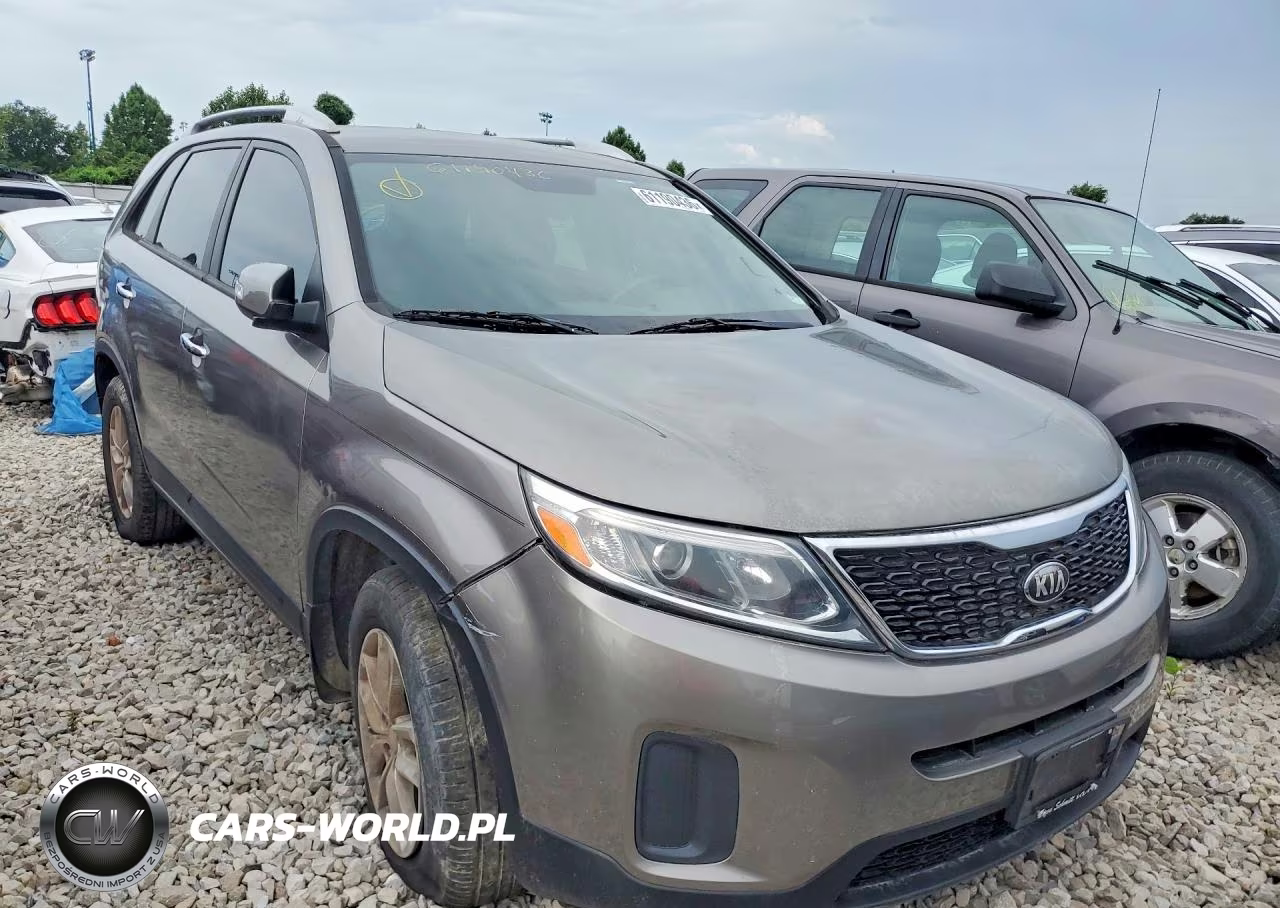 2014 Kia Sorento Lx VIN:5XYKTDA74EG530959 - 4