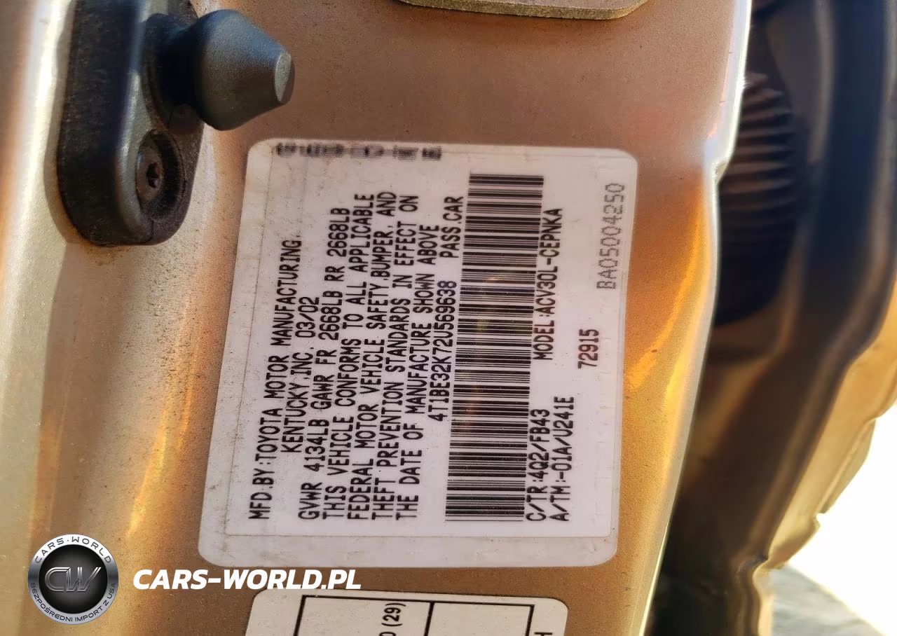 2002 Toyota Camry Le VIN:4T1BE32K72U569638 - 12