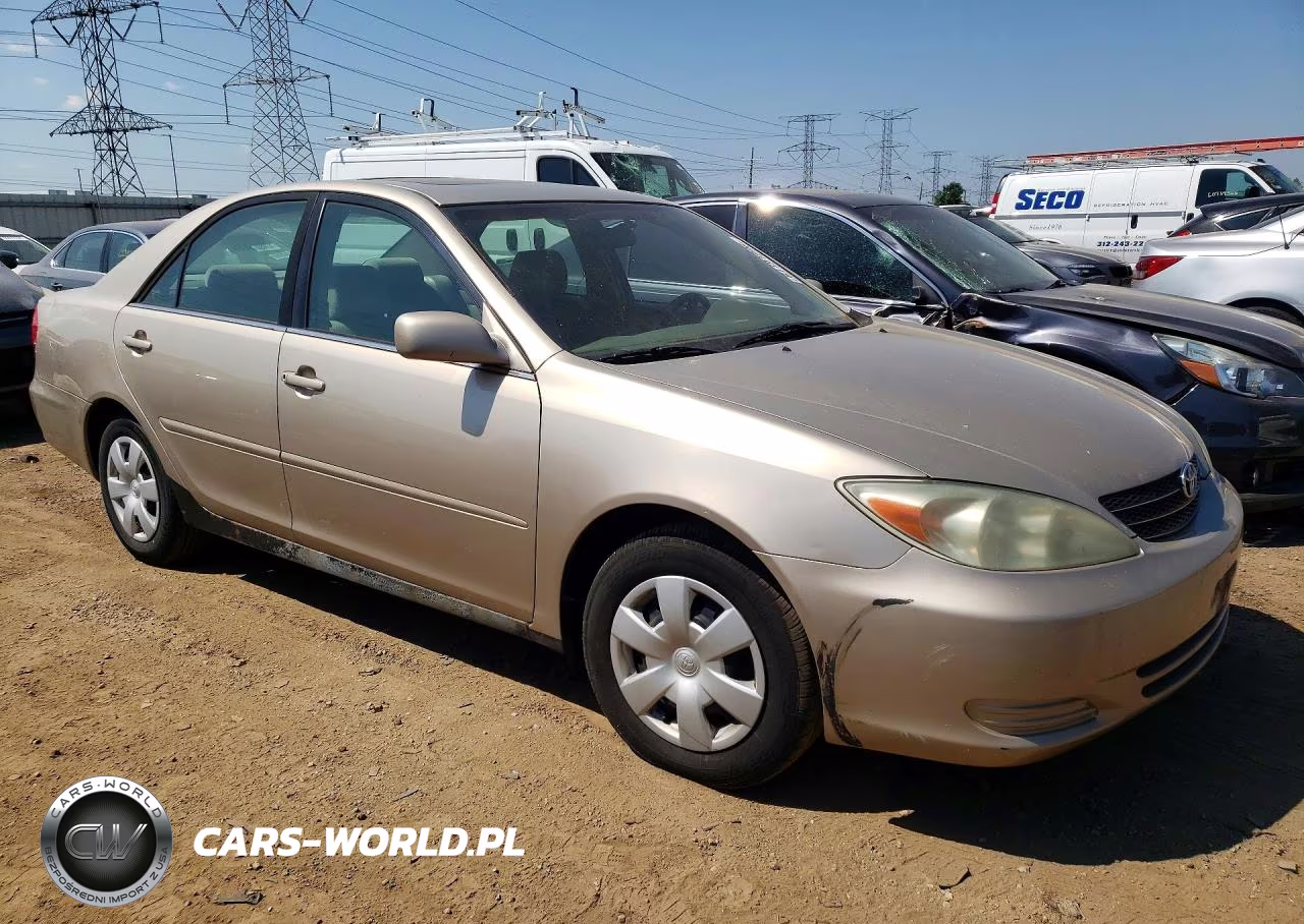 2002 Toyota Camry Le VIN:4T1BE32K72U569638 - 4