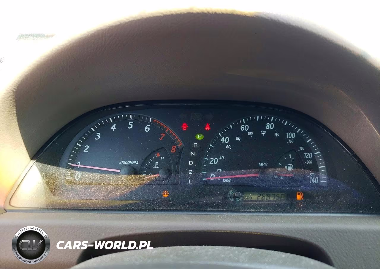2002 Toyota Camry Le VIN:4T1BE32K72U569638 - 9