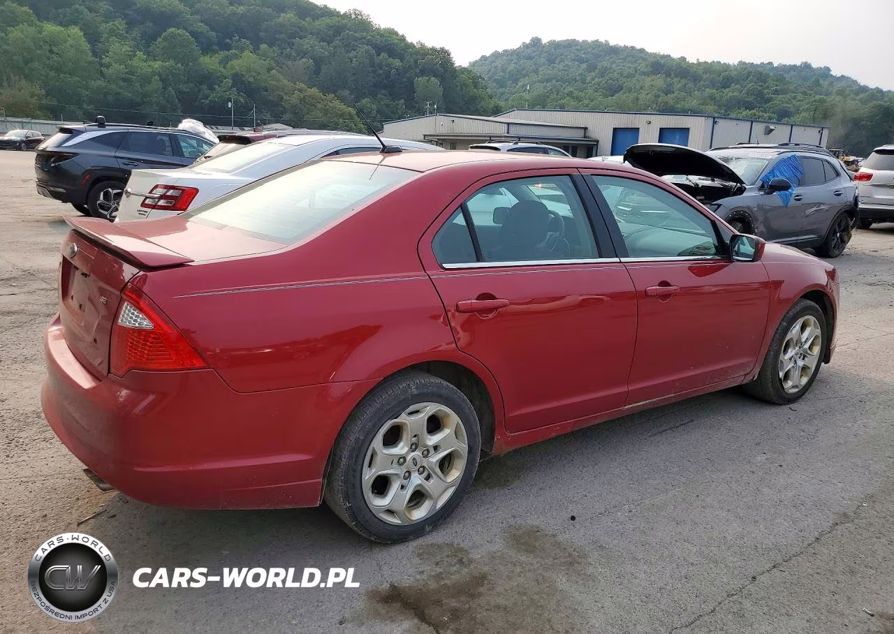 2010 Ford Fusion Se VIN:3FAHP0HA1AR256408 - 3