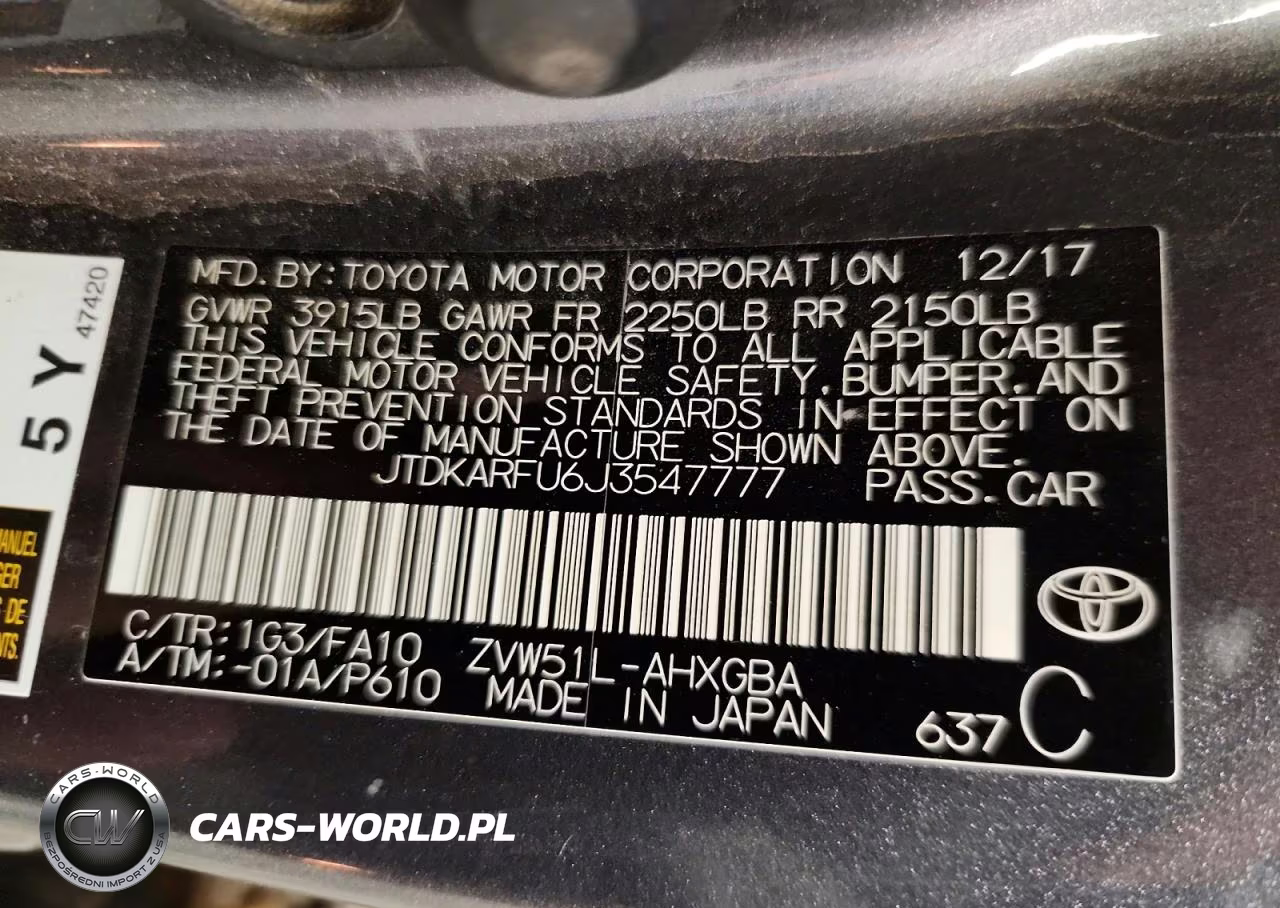 2018 Toyota Prius Three VIN:JTDKARFU6J3547777 - 12