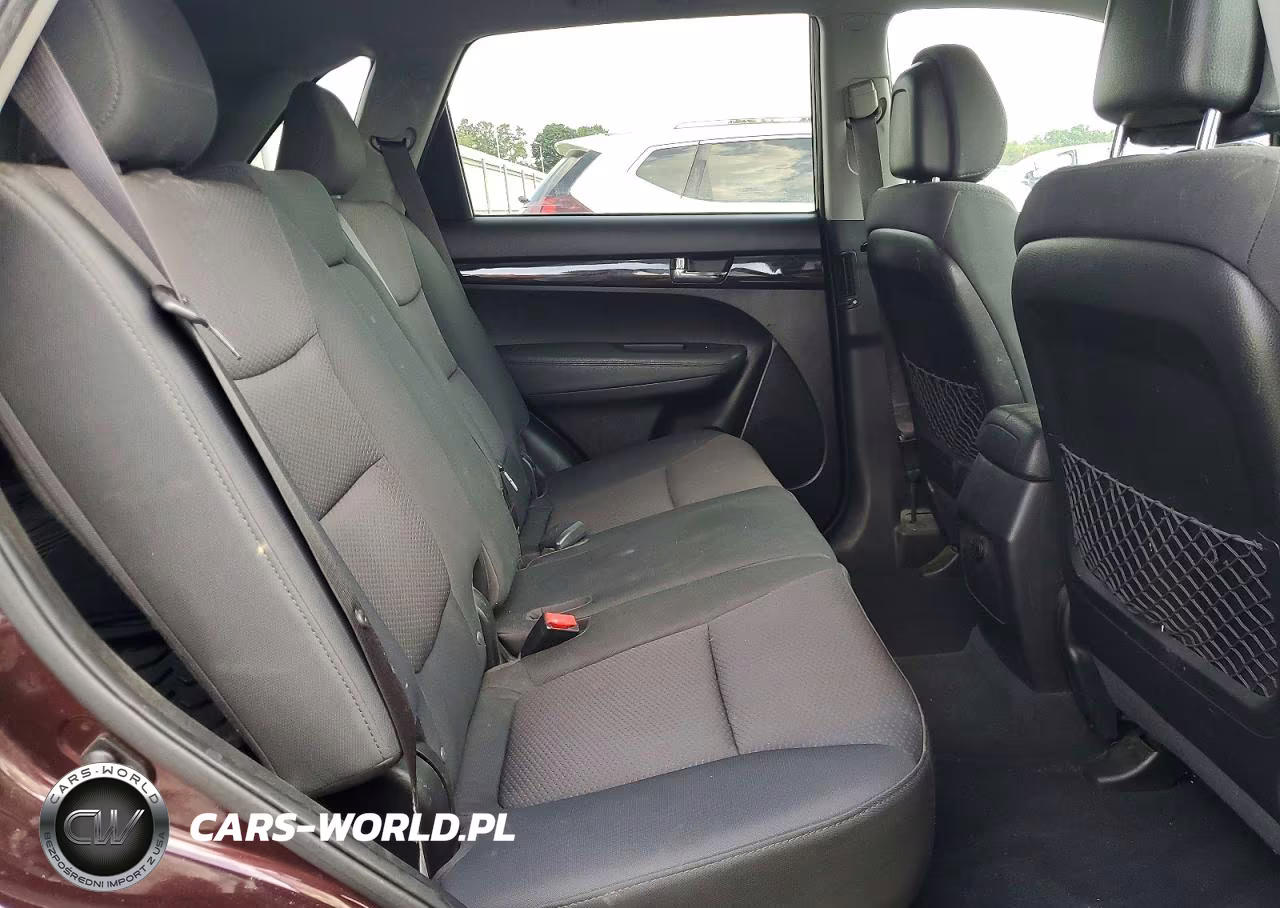 2011 Kia Sorento Lx VIN:5XYKT3A15BG164902 - 11