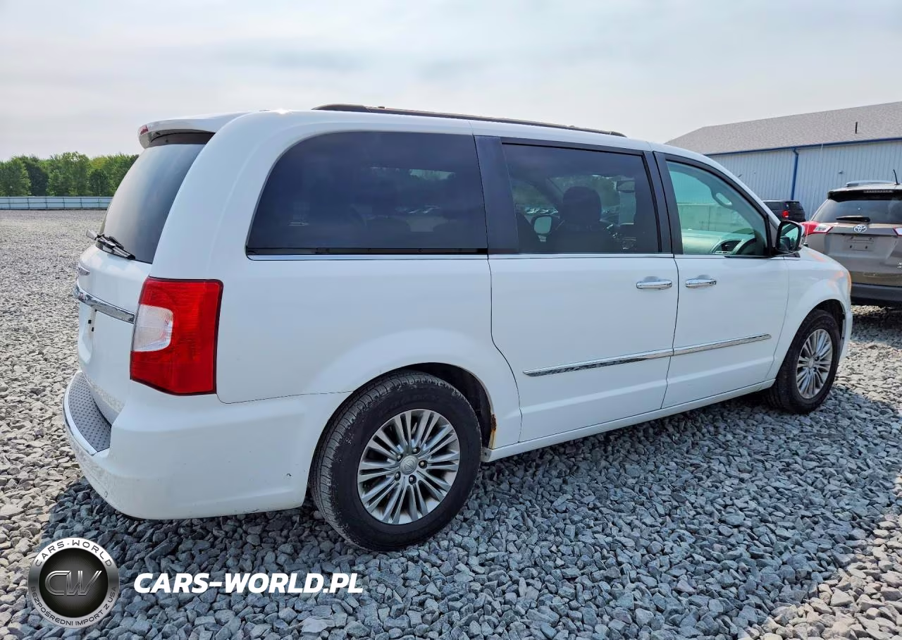 2016 Chrysler Town & Country Touring L VIN:2C4RC1CG4GR221677 - 3