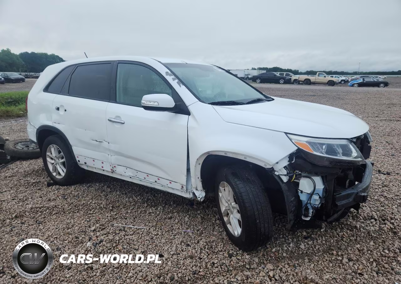 2015 Kia Sorento Lx VIN:5XYKT3A62FG551506 - 4