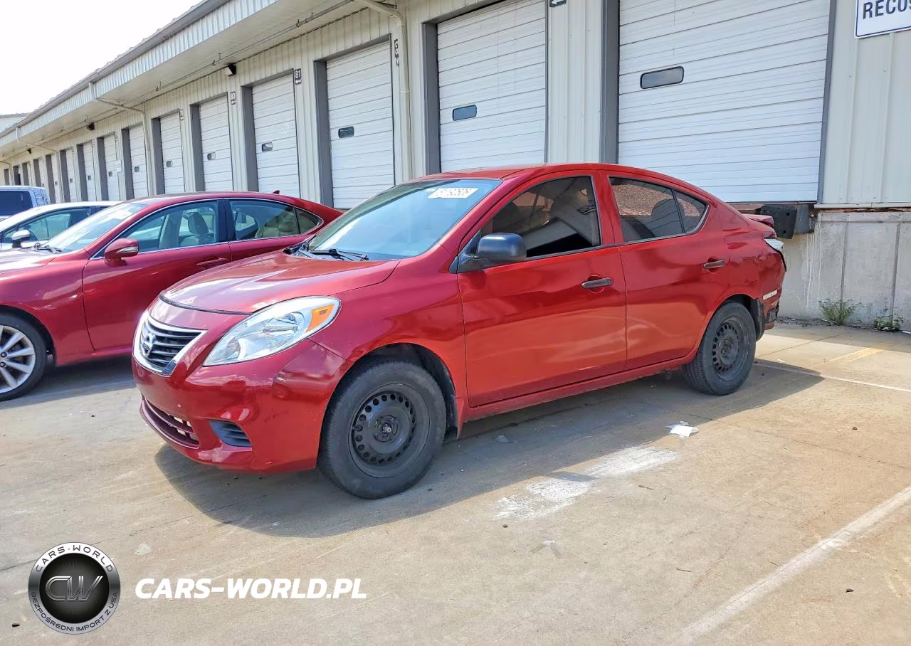 2013 Nissan Versa 1.6 S