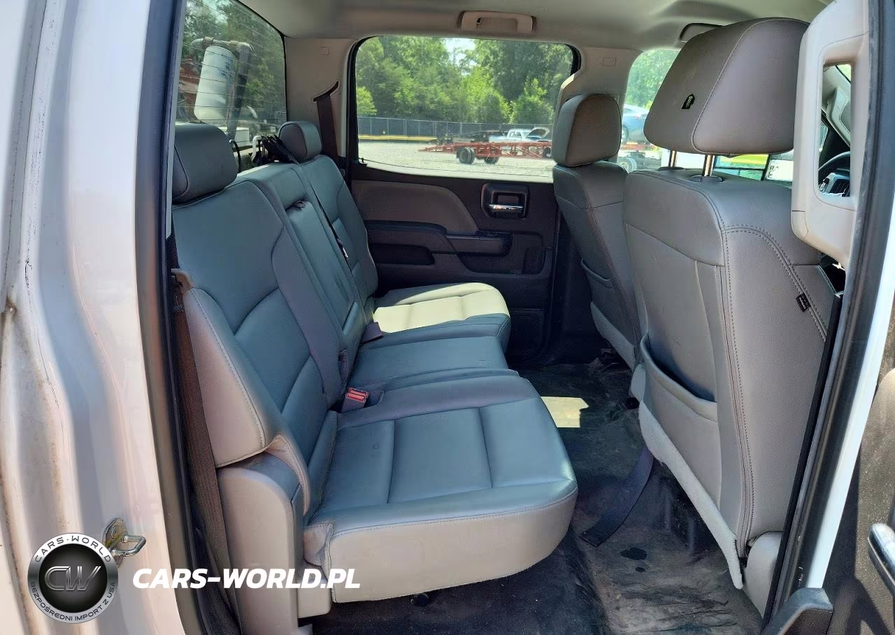 2018 Chevrolet Silverado K2500 Heavy Duty VIN:1GC1KUEY4JF247945 - 10