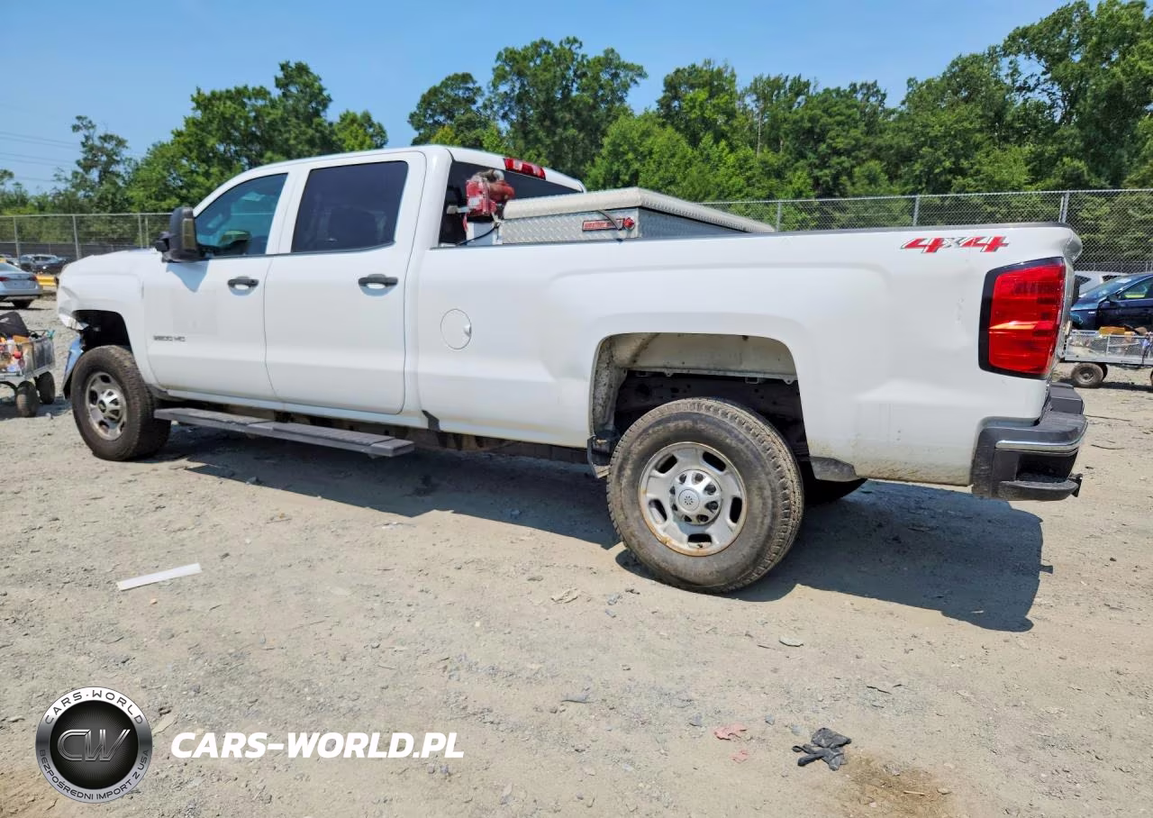 2018 Chevrolet Silverado K2500 Heavy Duty VIN:1GC1KUEY4JF247945 - 2
