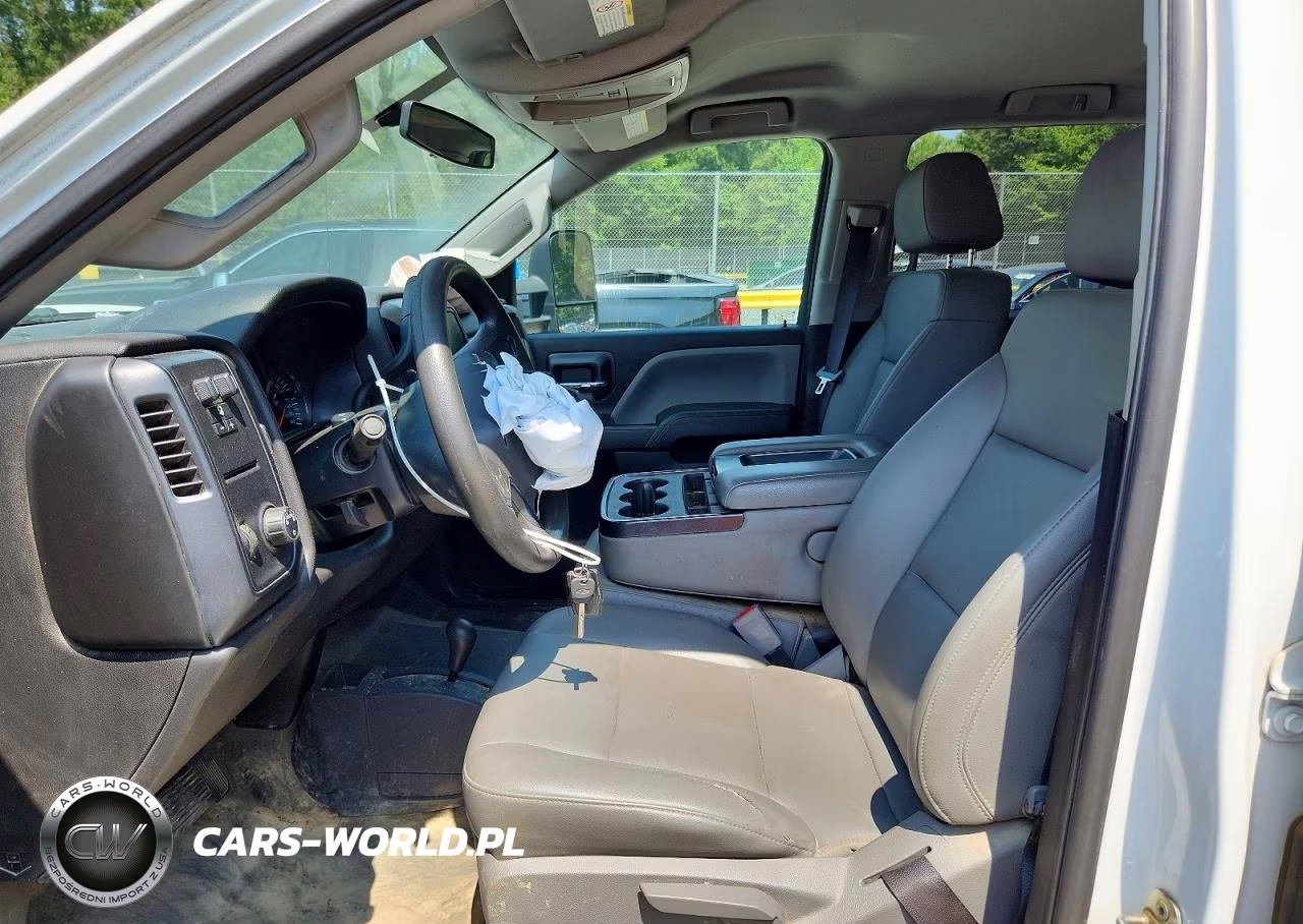 2018 Chevrolet Silverado K2500 Heavy Duty VIN:1GC1KUEY4JF247945 - 7