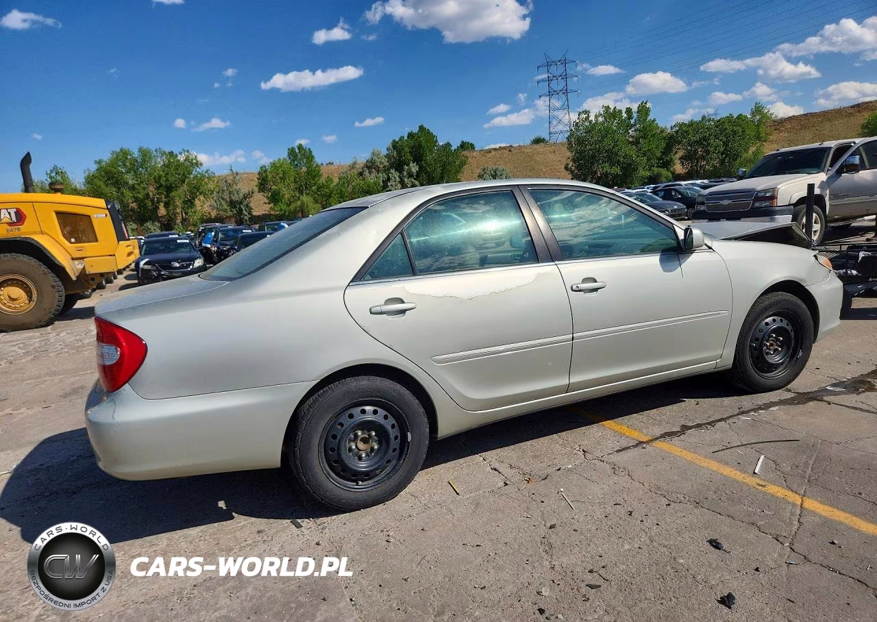 2003 Toyota Camry Xle VIN:4T1BE32K93U246029 - 3