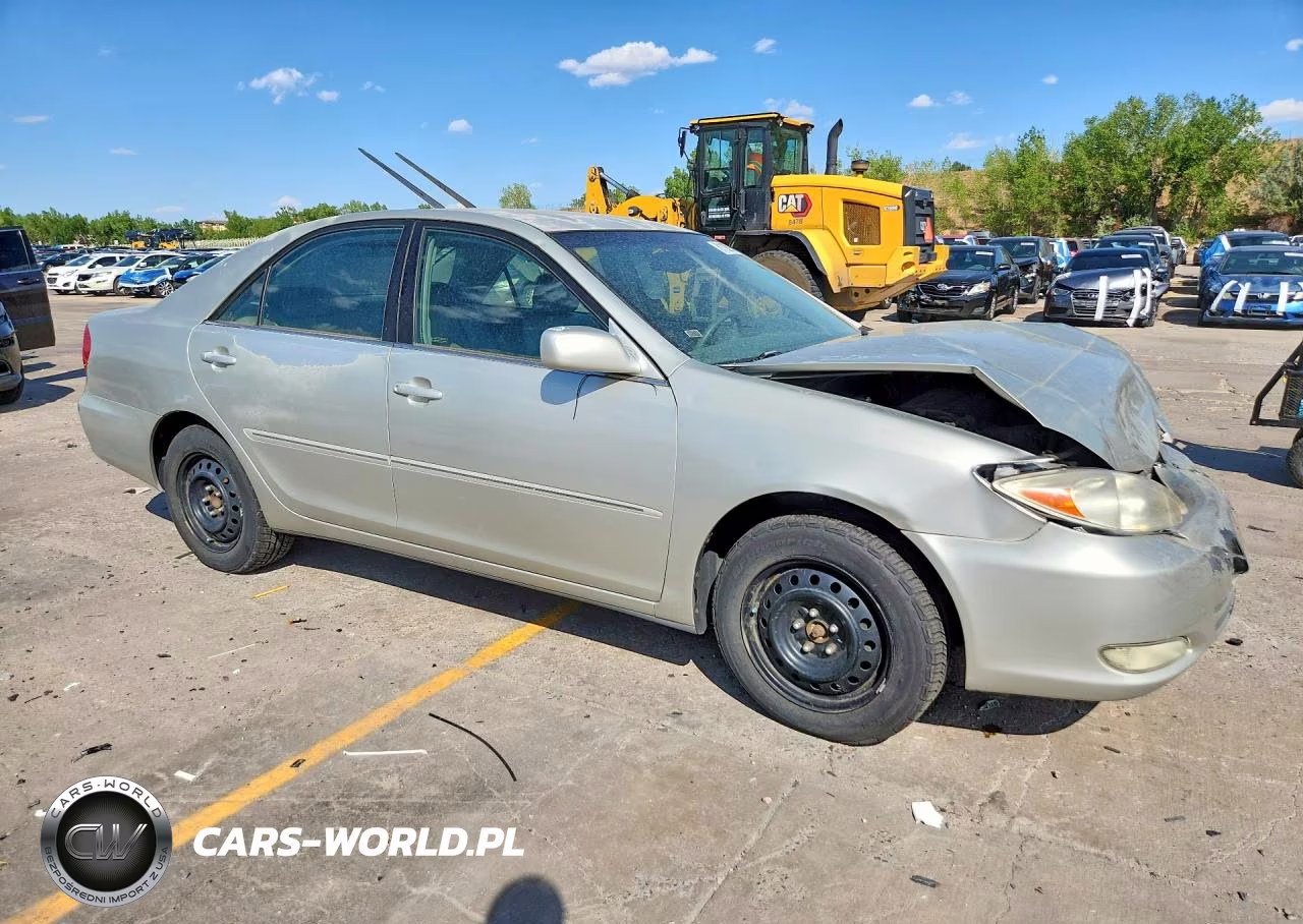2003 Toyota Camry Xle VIN:4T1BE32K93U246029 - 4