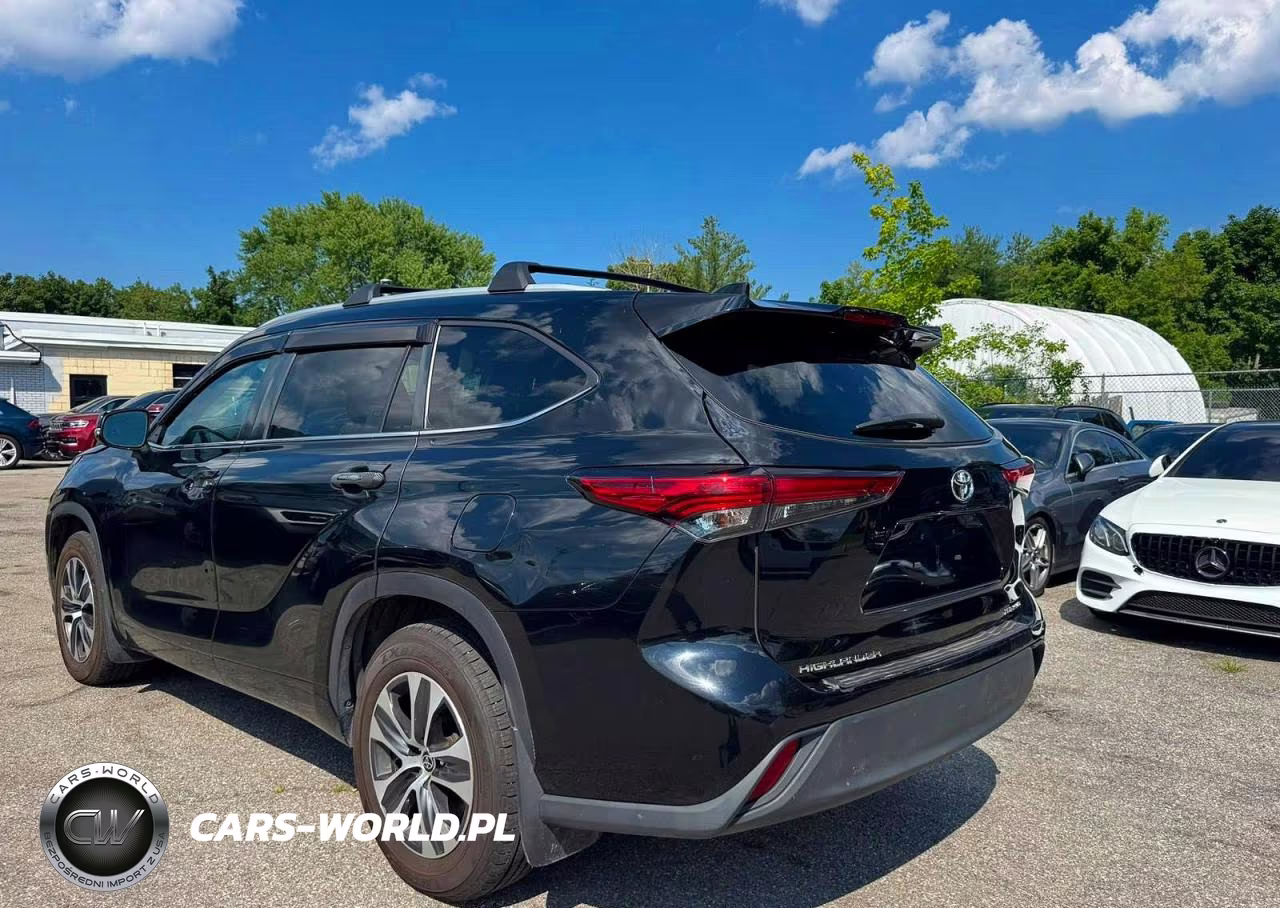 2023 Toyota Highlander Xle VIN:5TDKDRBH1PS011052 - 3